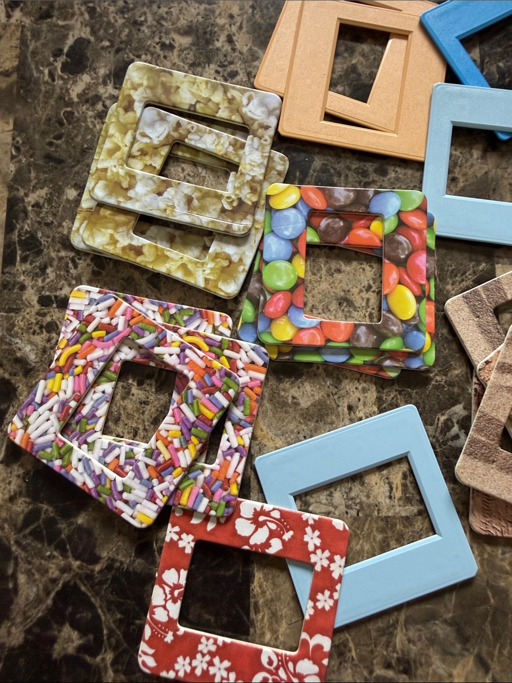 Misc Scrapbook Mini Frame Items - Picture 2 of 3